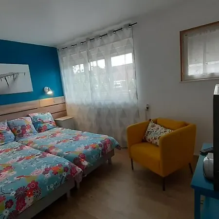 Maison Chez Lili A 200 M De La ,jardin Prive Et Clos