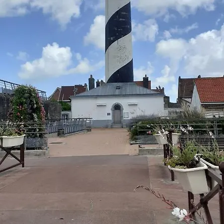 펜션 Maison Chez Lili A 200 M De La ,jardin Prive Et Clos *