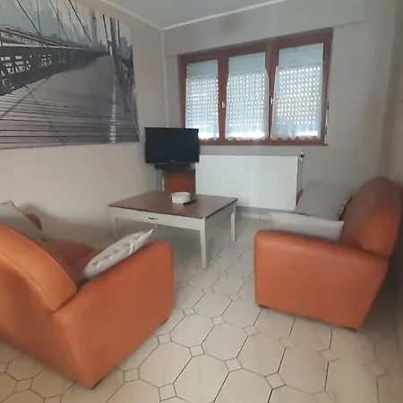 Tatil Evi Maison Chez Lili A 200 M De La ,jardin Prive Et Clos Gravelines