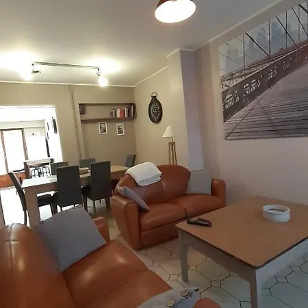 Tatil Evi Maison Chez Lili A 200 M De La ,jardin Prive Et Clos Gravelines