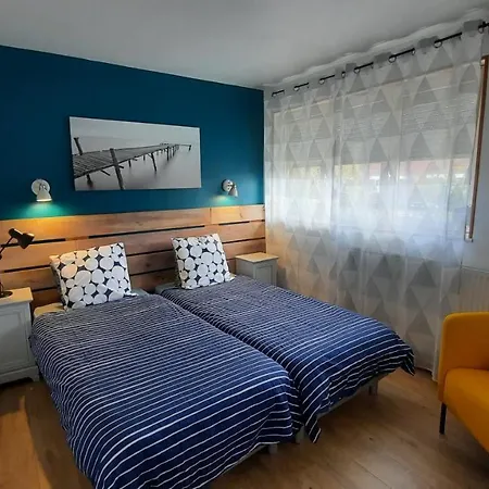 Maison Chez Lili A 200 M De La ,jardin Prive Et Clos Tatil Evi *