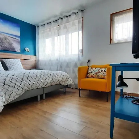 Maison Chez Lili A 200 M De La ,jardin Prive Et Clos Tatil Evi