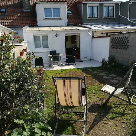 Maison Chez Lili A 200 M De La ,jardin Prive Et Clos Tatil Evi